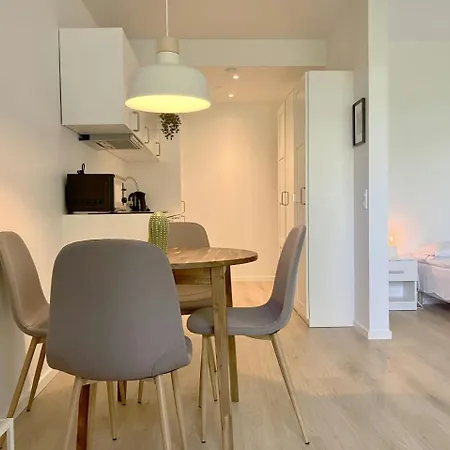 Apartment Convenient For 1